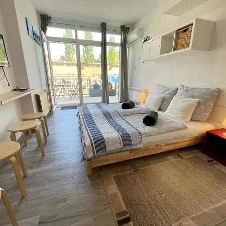 Albert Apartman Balatonbereny Apartamento