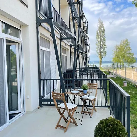 Apartamento Albert Apartman Balatonbereny