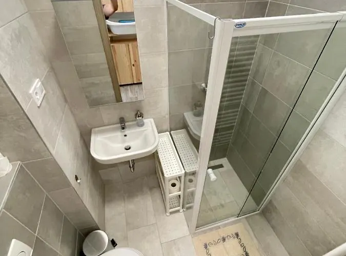 Διαμέρισμα Albert Apartman Balatonbereny *