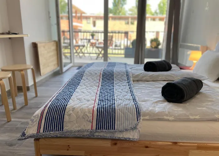 Апартаменты Albert Apartman Balatonbereny *
