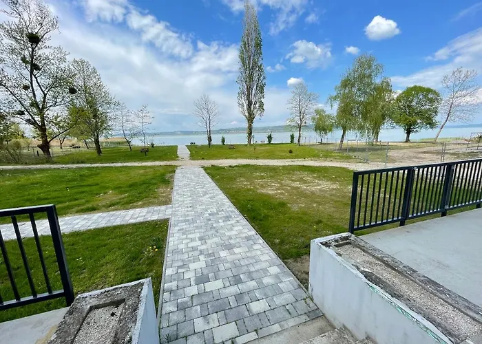 Διαμέρισμα Albert Apartman Balatonbereny